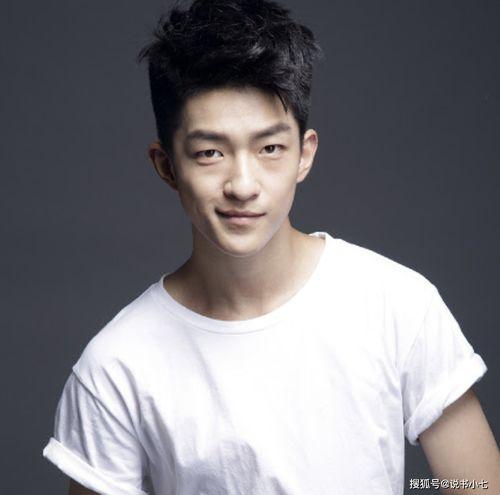 娱乐圈吃瓜的两人都是谁